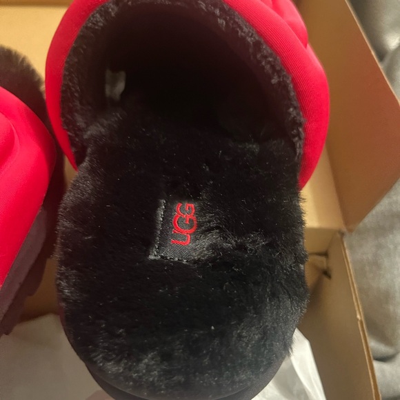 UGG Maxi graphic red slides - Picture 4 of 12